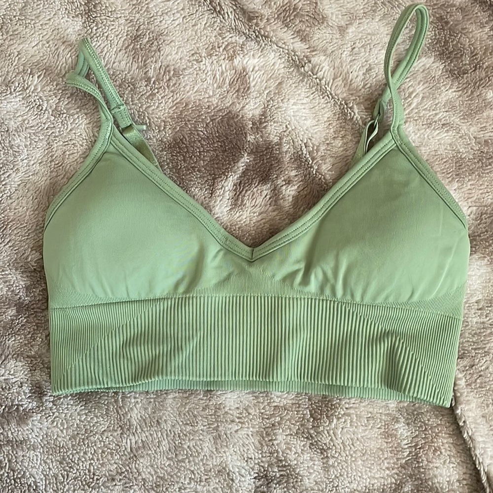 Lululemon Ebb to Street Bra